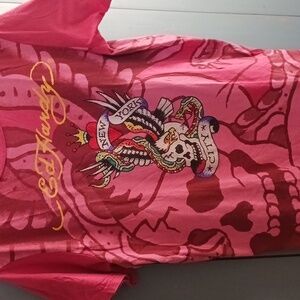 Ed hardy New York  City. Born Free, rhinestone graphic t shirt Xl